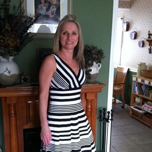 Meet your Posher, Lorie